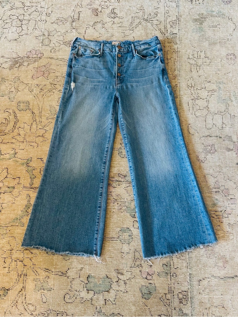 MOTHER Jeans The Pixie Roller Ankle Fray in Let's Kick It, 31 - Picture 4 of 10